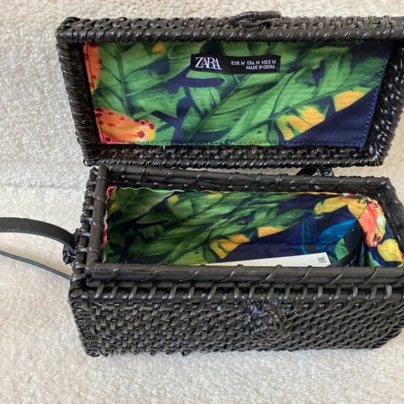 ZARA mini crossbody wicker bag- ✿ super cool 2024 must have✿ - Picture 2 of 8